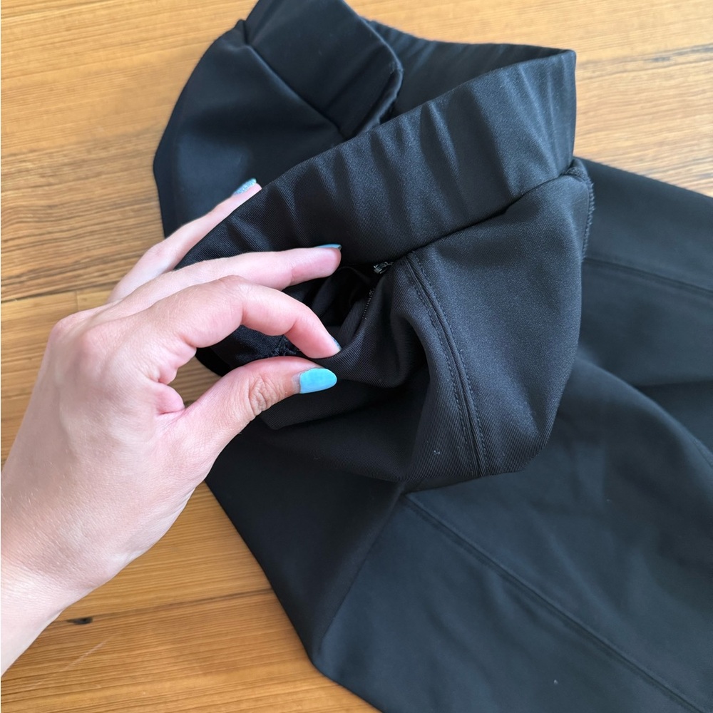 ALO Yoga Black Leggings - Picture 8 of 12